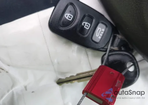 2012 Hyundai Elantra Gls from USA, damaged, VIN 5NPDH4AE9CH150238